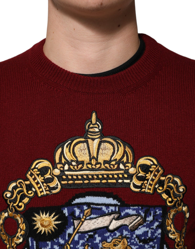 Dolce &amp; Gabbana bordeauxrode cashmere trui met leeuwenkop-embleem