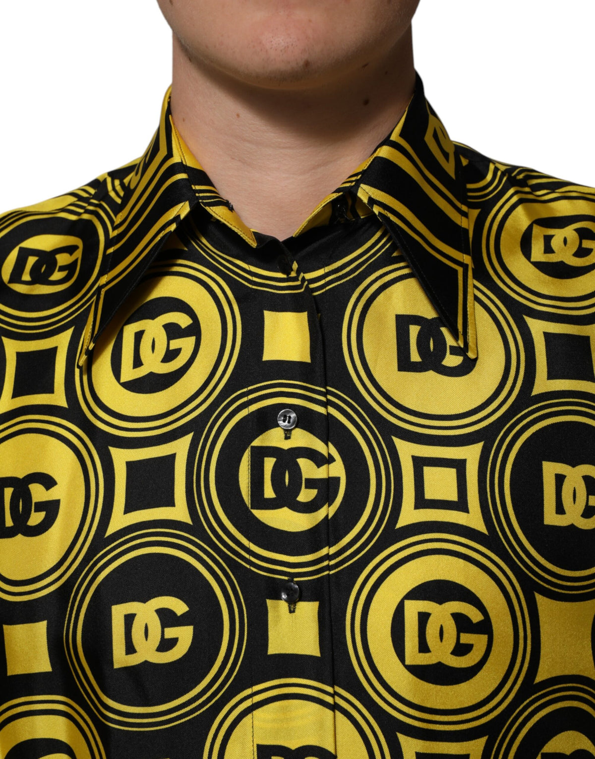 T-shirt en soie jaune avec logo DG géométrique argenté de Dolce &amp; Gabbana
