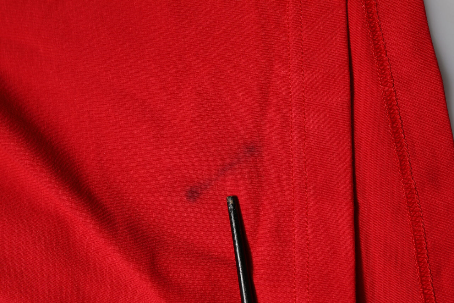 T-shirt Dolce & Gabbana rouge en coton à manches courtes et col rond.