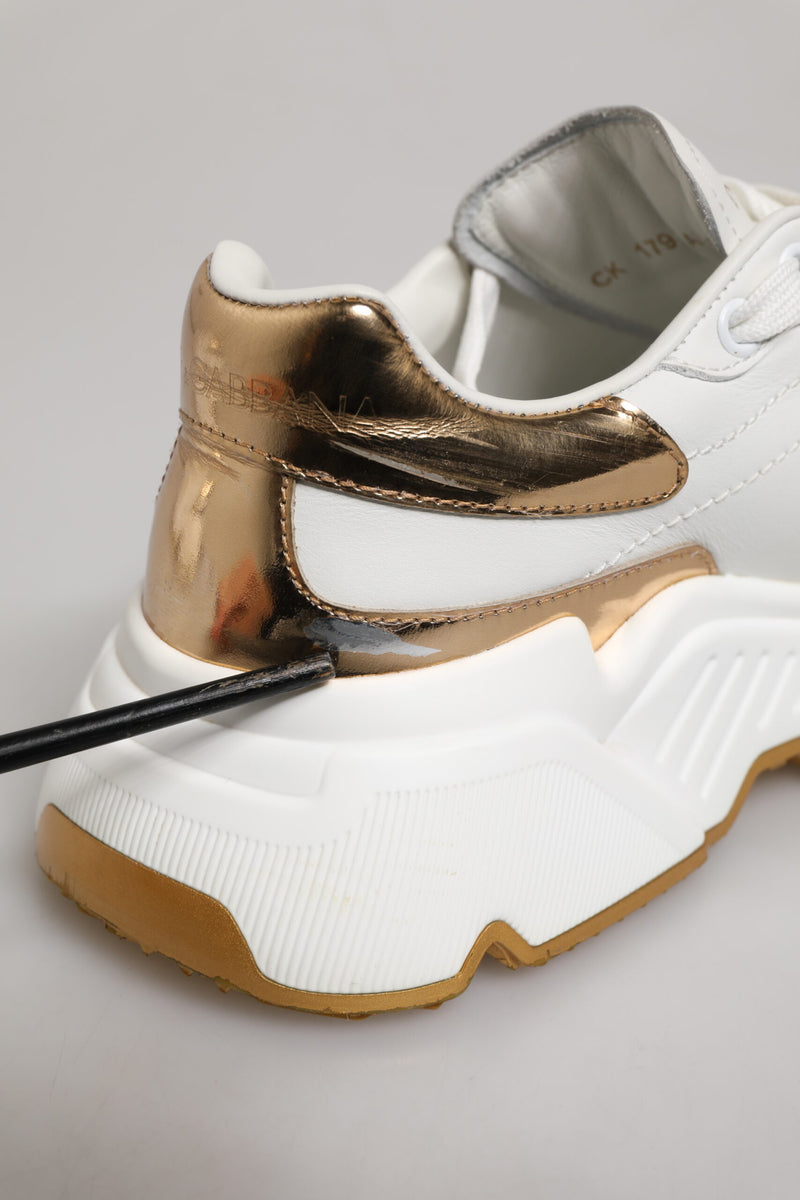 Dolce & Gabbana DAYMASTER Sneakers en Cuir Blanc et Or