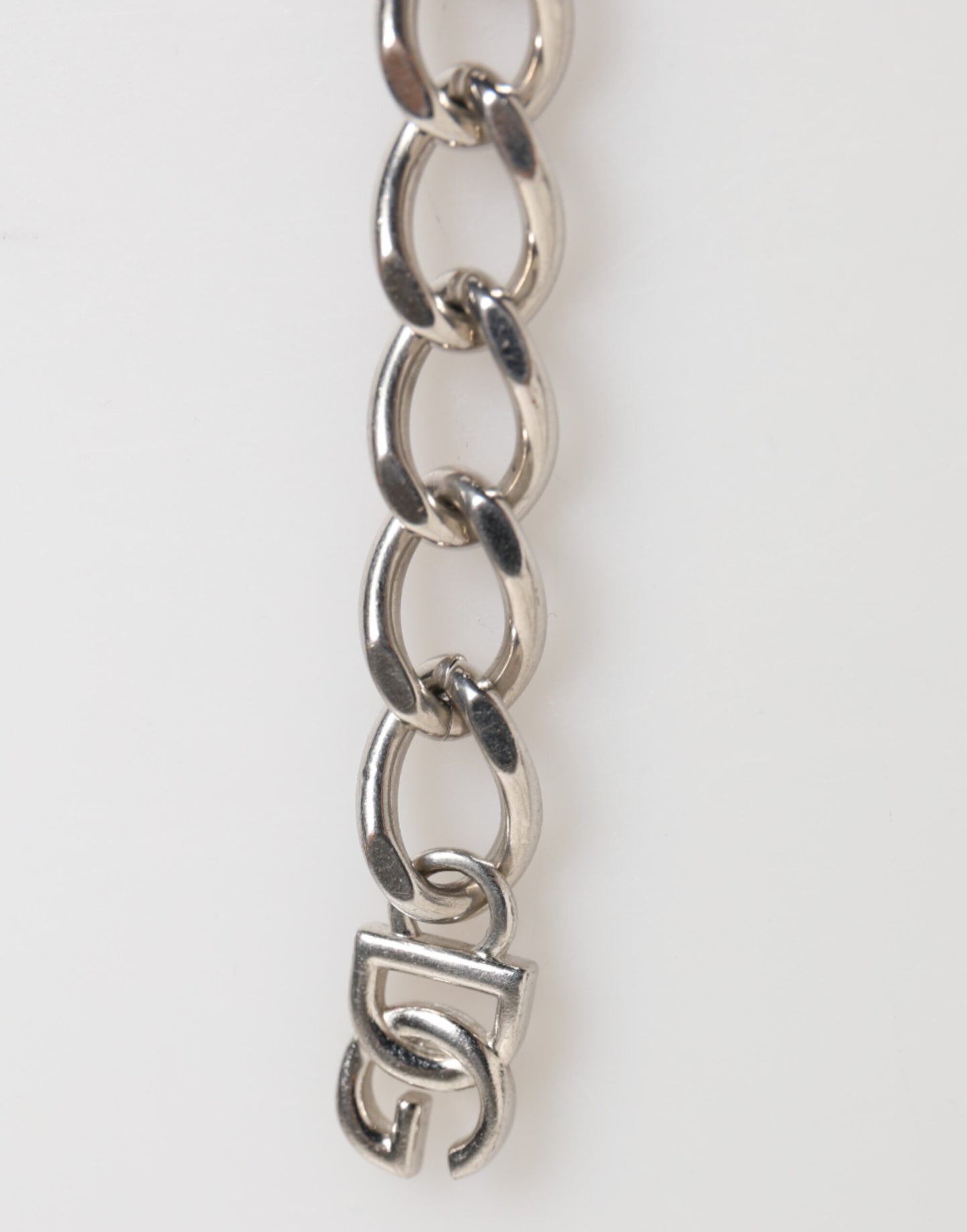 Bracelet Dolce &amp; Gabbana en laiton argenté avec fermoir mousqueton et logo DG