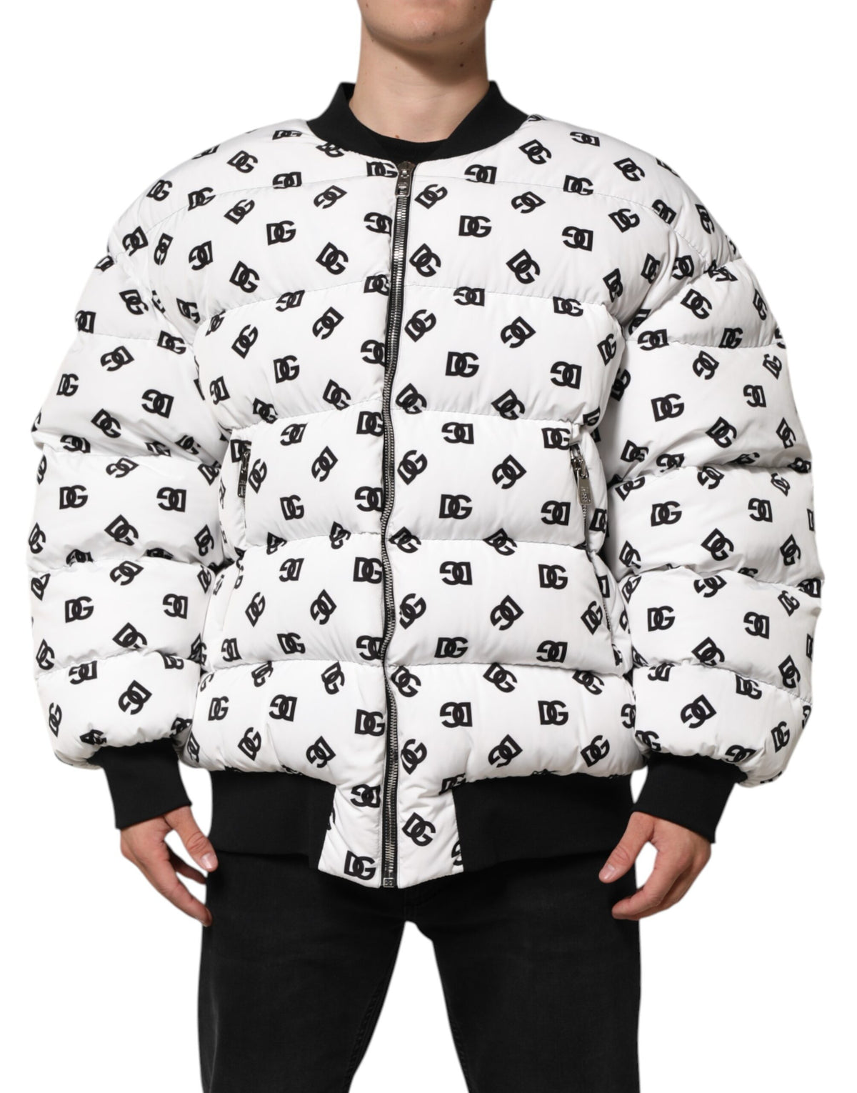 Veste matelassée à fermeture éclair intégrale blanche avec monogramme DG de Dolce & Gabbana