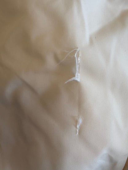 PINK MEMORIES Robe Maxi A-line à manches courtes, couleur blanc cassé, à envelopper.