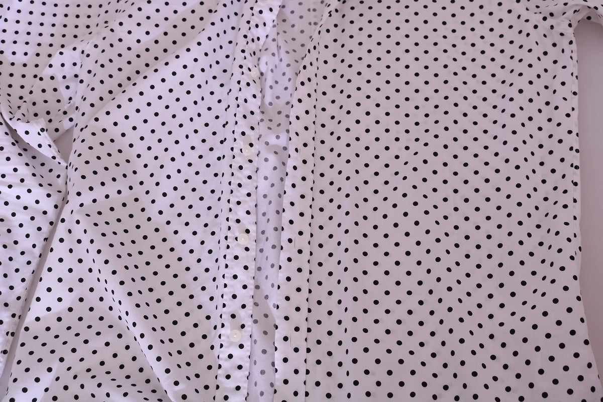 Robe blanche à pois Dolce &amp; Gabbana, chemise formelle Martini.