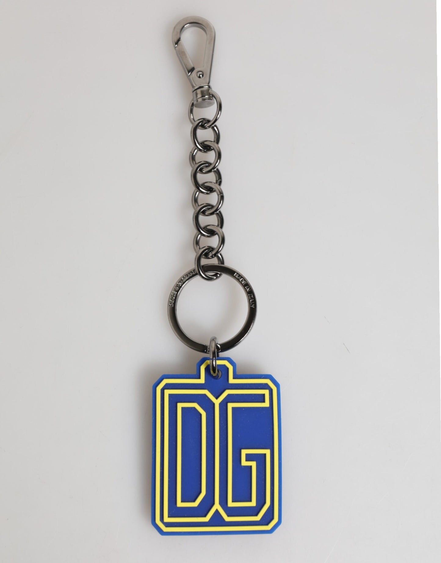 Porte-clés pour homme Dolce &amp; Gabbana, logo DG en caoutchouc bleu et jaune, argenté.