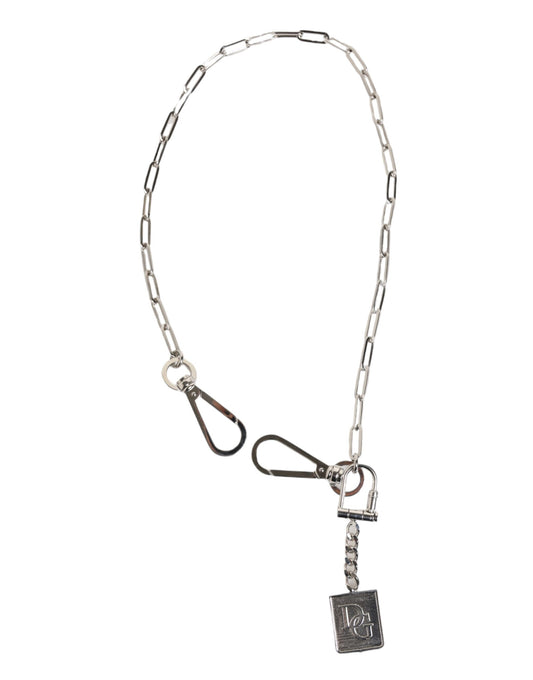 Collier homme Dolce &amp; Gabbana avec pendentif logo DG en chaîne métallique argentée.