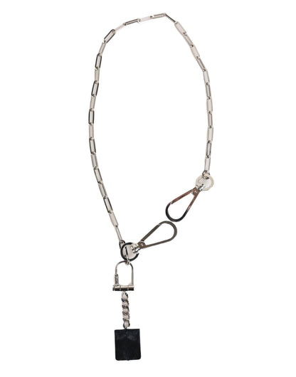Collier homme Dolce &amp; Gabbana avec pendentif logo DG en chaîne métallique argentée.