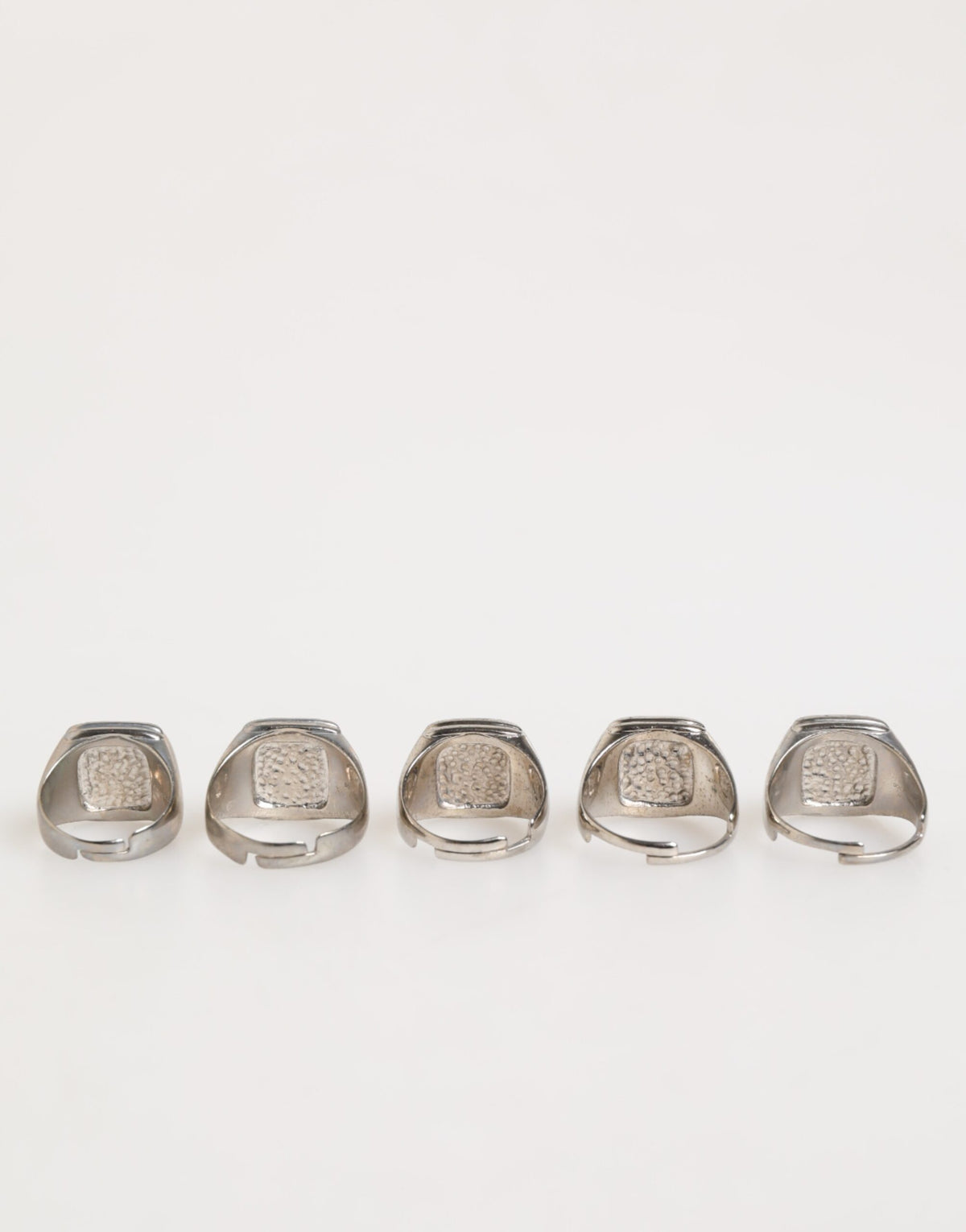 Bague ajustable Dolce & Gabbana en laiton argenté avec lettrage, lot de 5 pièces