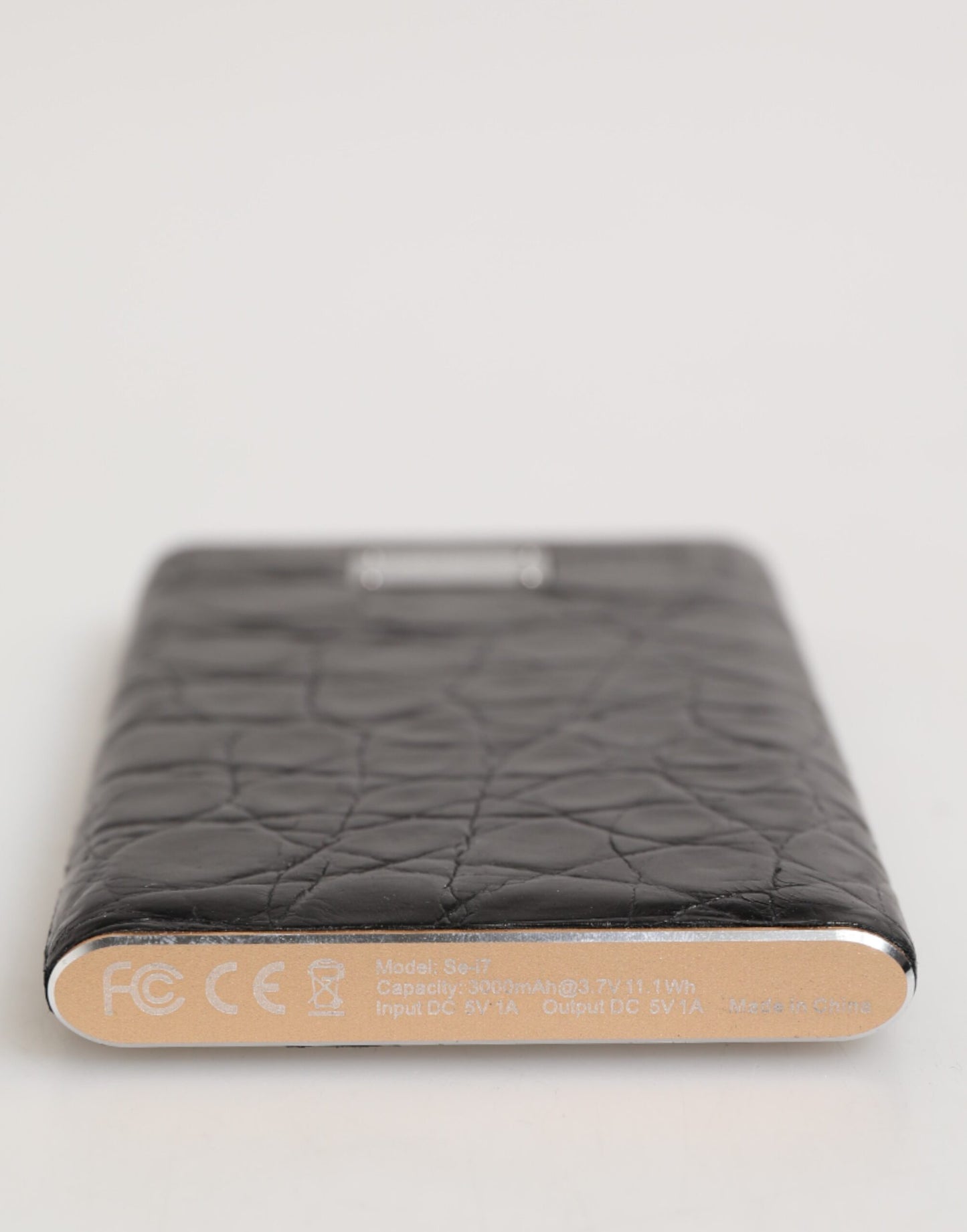 Chargeur externe USB Dolce &amp; Gabbana 3000 mAh en cuir exotique noir embossé