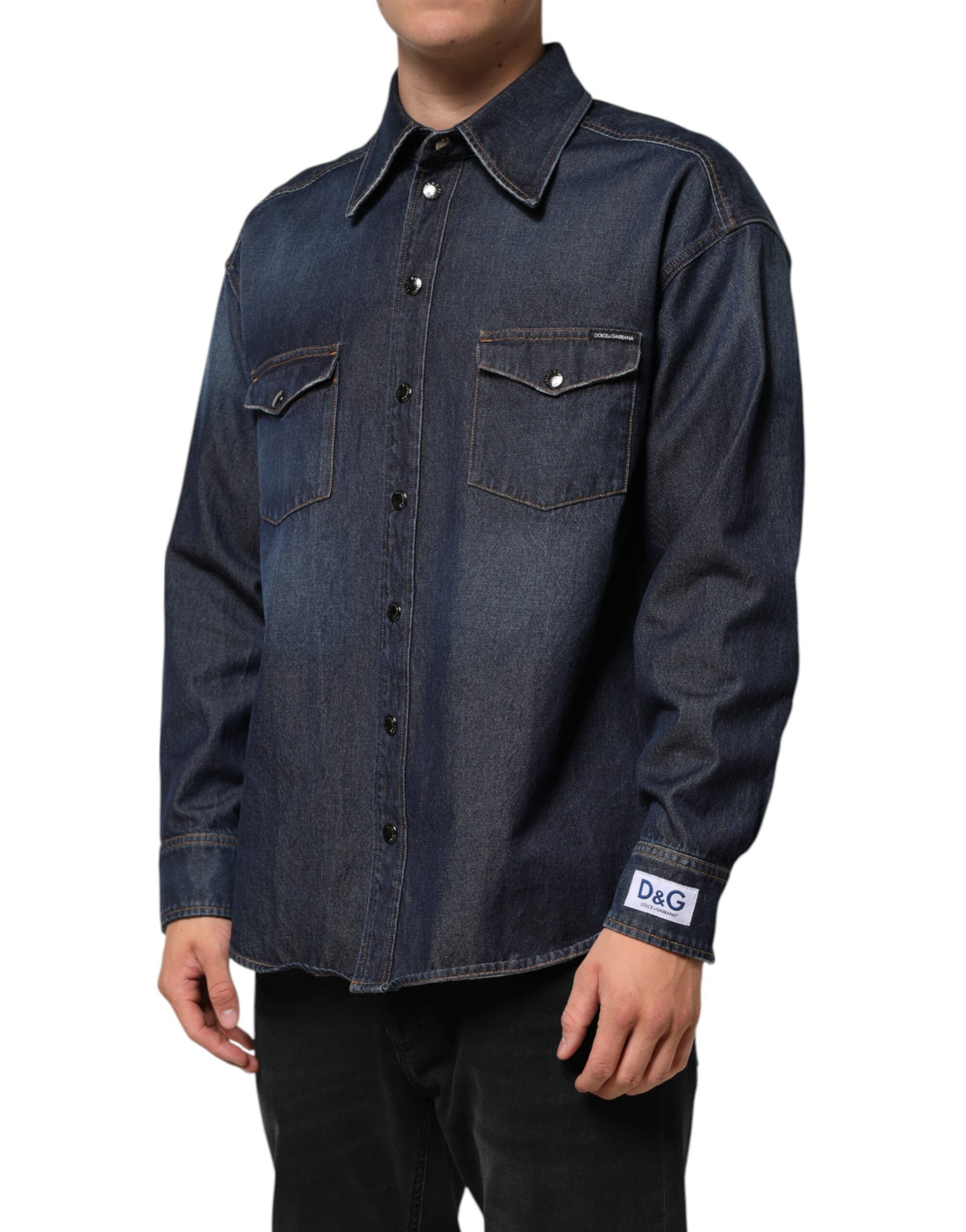 Chemise homme en jean bleu à boutons, avec logo et patch, Dolce &amp; Gabbana.