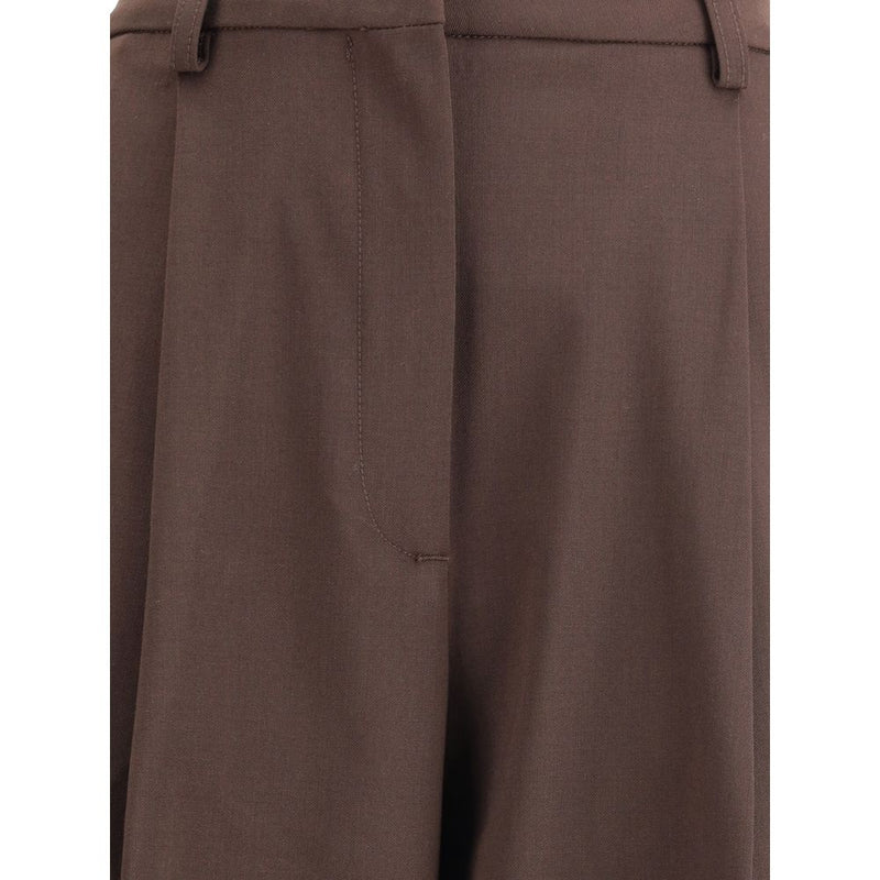 The Latest Pleated Pants - Elegant and Versatile Design