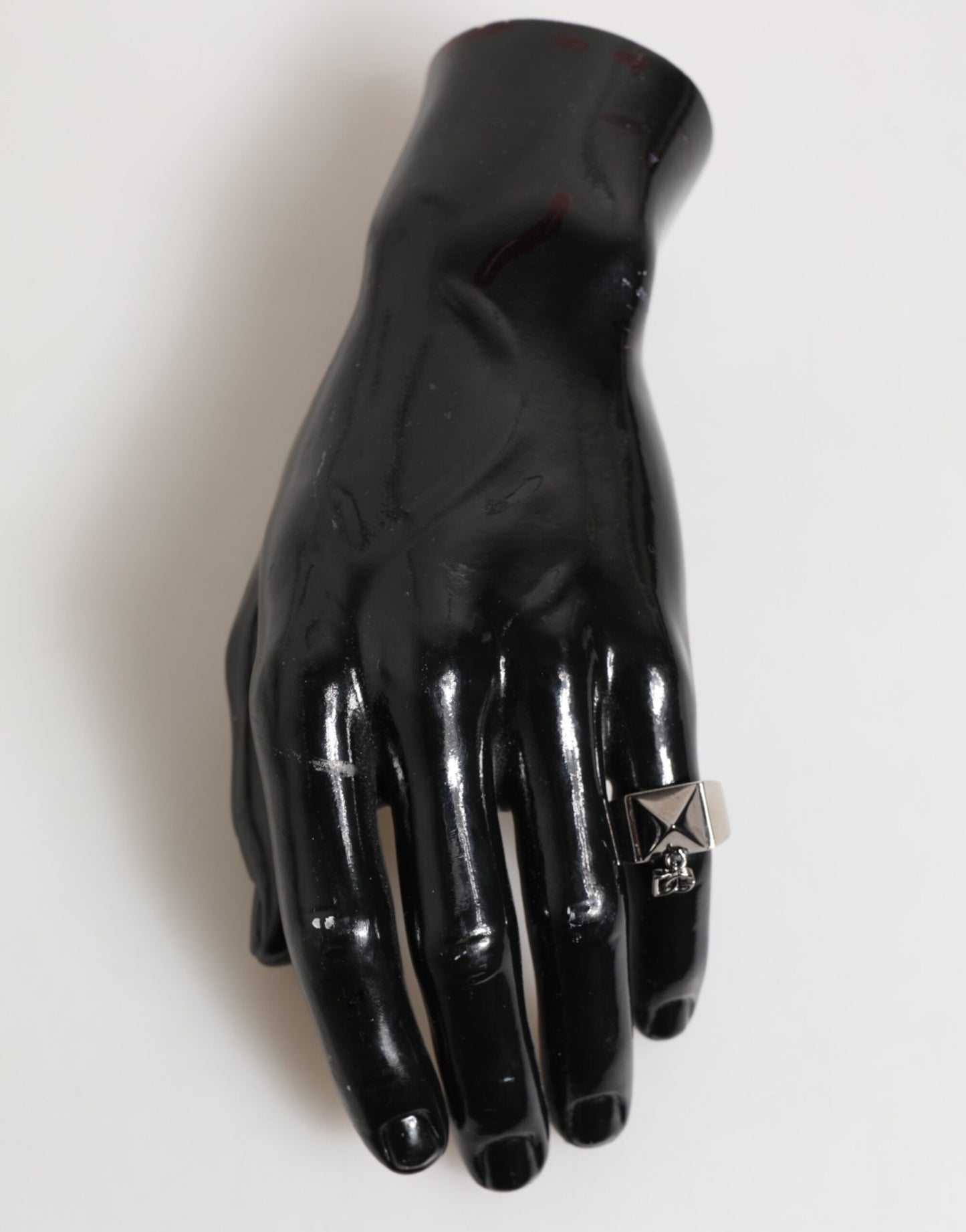 Bague en laiton véritable avec logo DG pyramidal argenté de Dolce & Gabbana