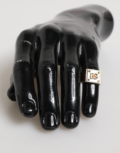 Bague signet pour homme Dolce &amp; Gabbana en laiton doré, avec plaque carrée portant le logo DG.