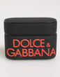 Étui Airpods en caoutchouc noir et orange avec logo en relief Dolce & Gabbana