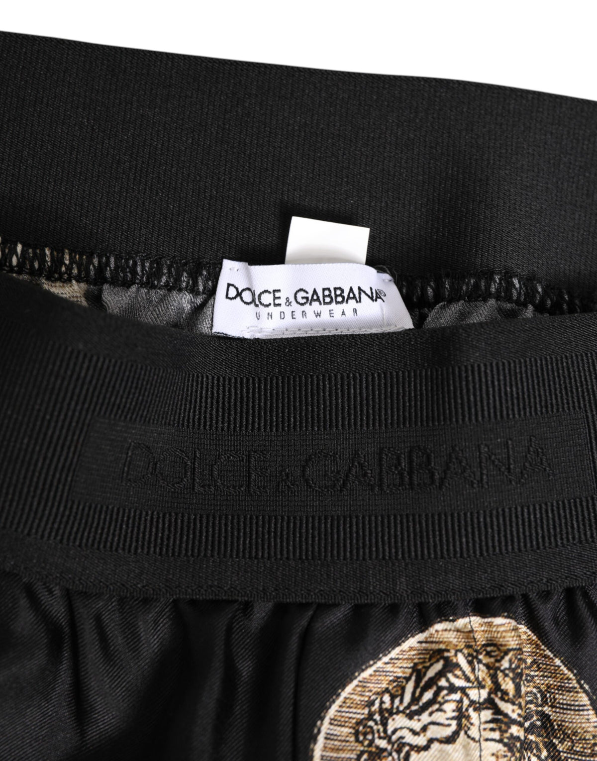 Short de bain boxer en soie noire à imprimé de pièces de monnaie anciennes de Dolce &amp; Gabbana