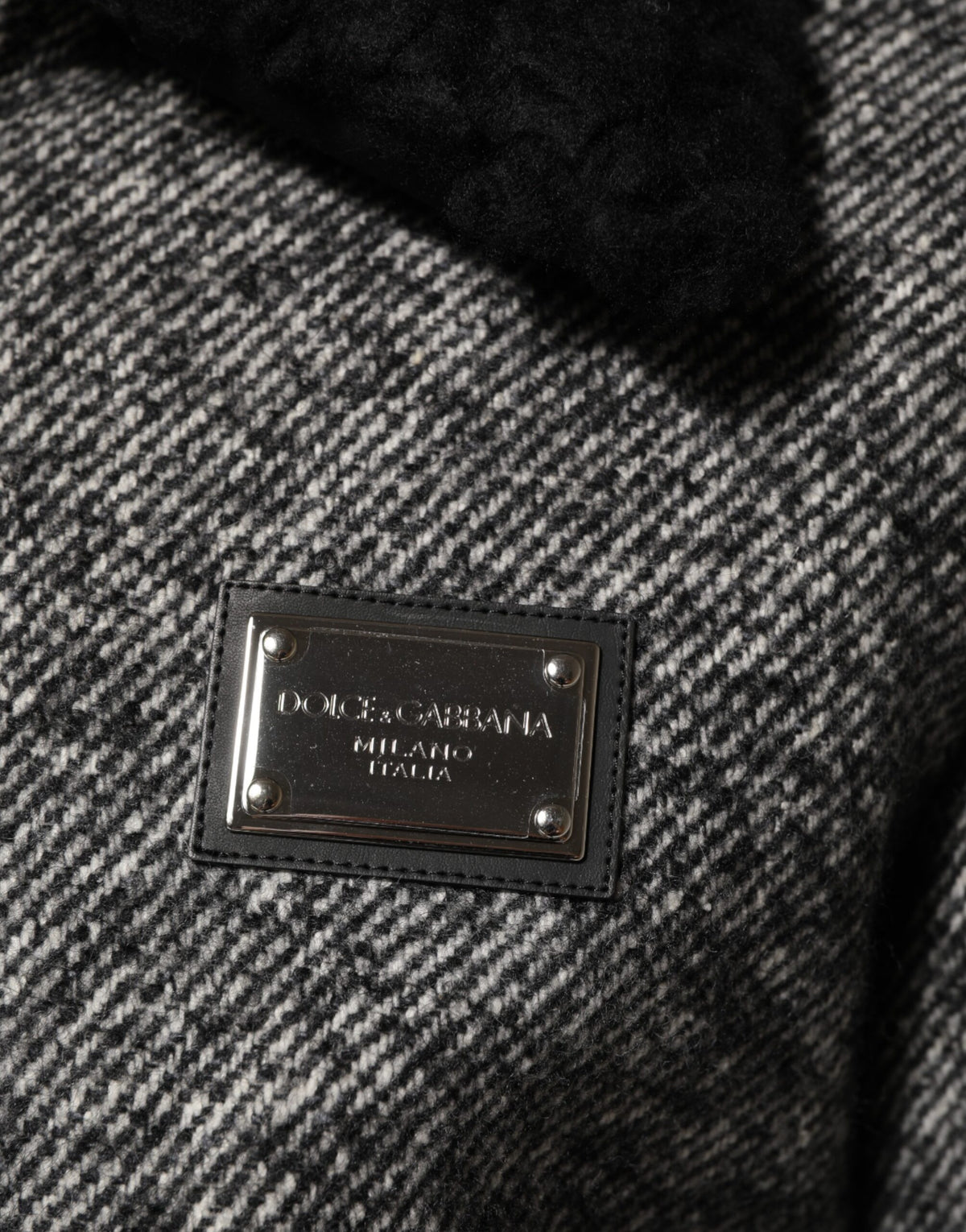 Bomber en laine grise à motif en chevrons avec col en peau de mouton de Dolce & Gabbana
