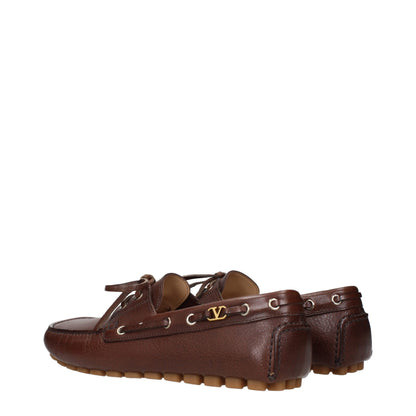 Mocassins à enfiler en cuir marron Valentino Garavani