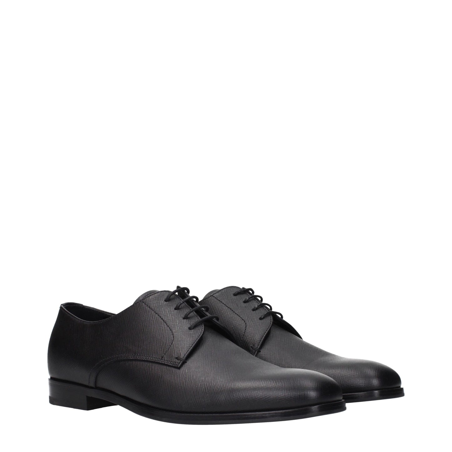 Prada, souliers Oxford et mocassins en cuir noir