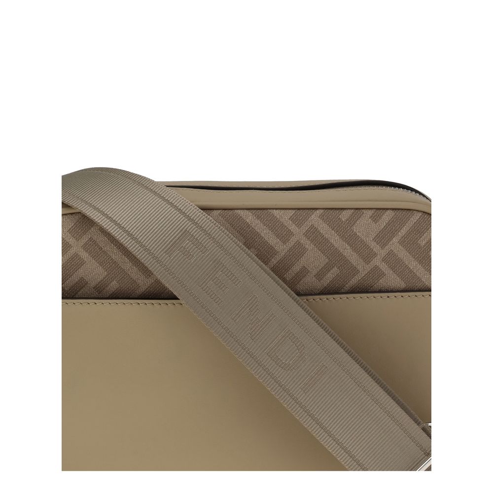 Sac à bandoulière Fendi Camera Case Squared FF
