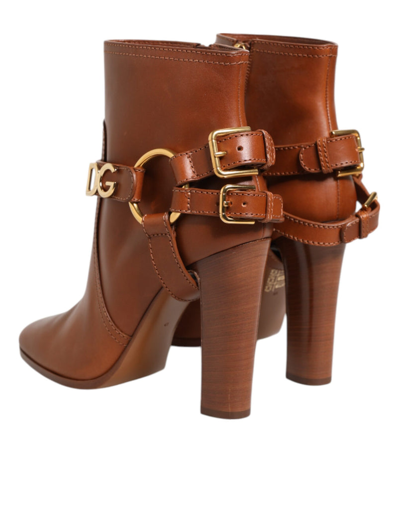 Dolce & Gabbana Bottines en Cuir Marron avec Boucle DG