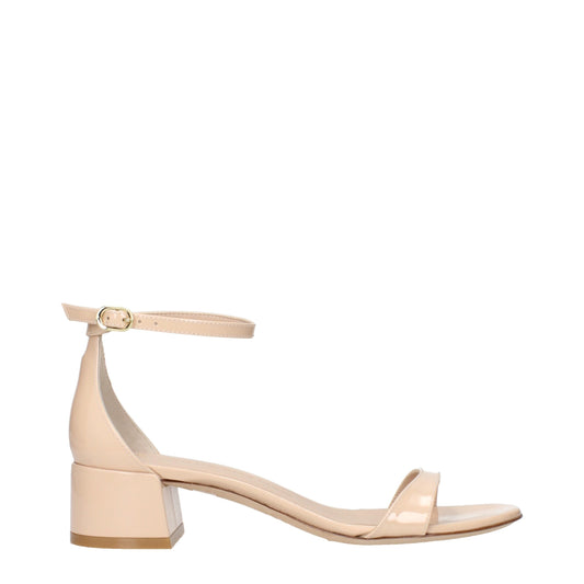 Sandales plates en cuir beige de Stuart Weitzman