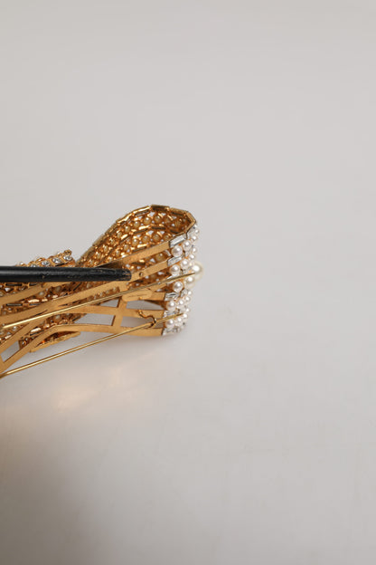 Broche Dolce &amp; Gabbana en laiton doré, décorée de cristaux de verre et de fausses perles.