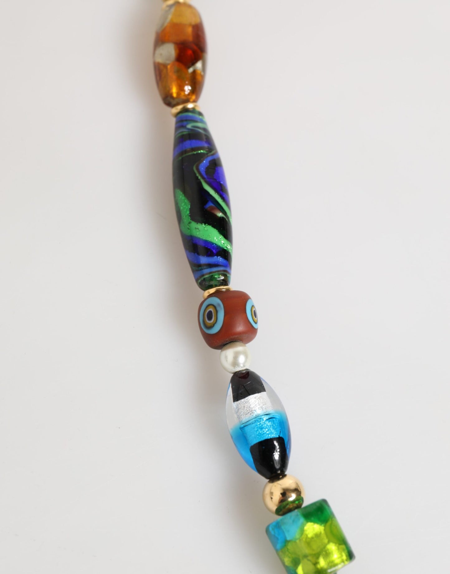 Collier pour femme Dolce & Gabbana en laiton et perles de verre de Murano multicolores.