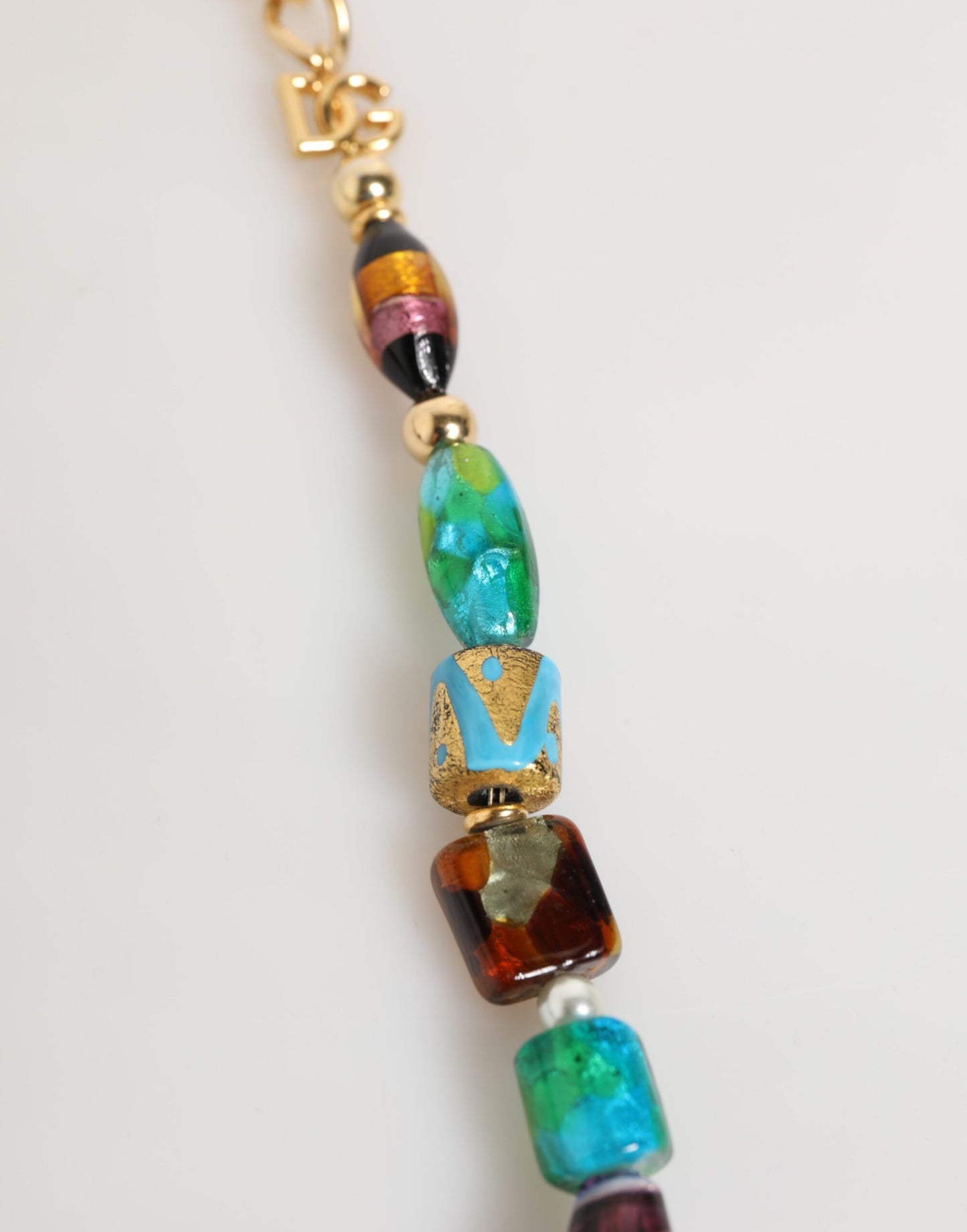Collier pour femme Dolce & Gabbana en laiton et perles de verre de Murano multicolores.