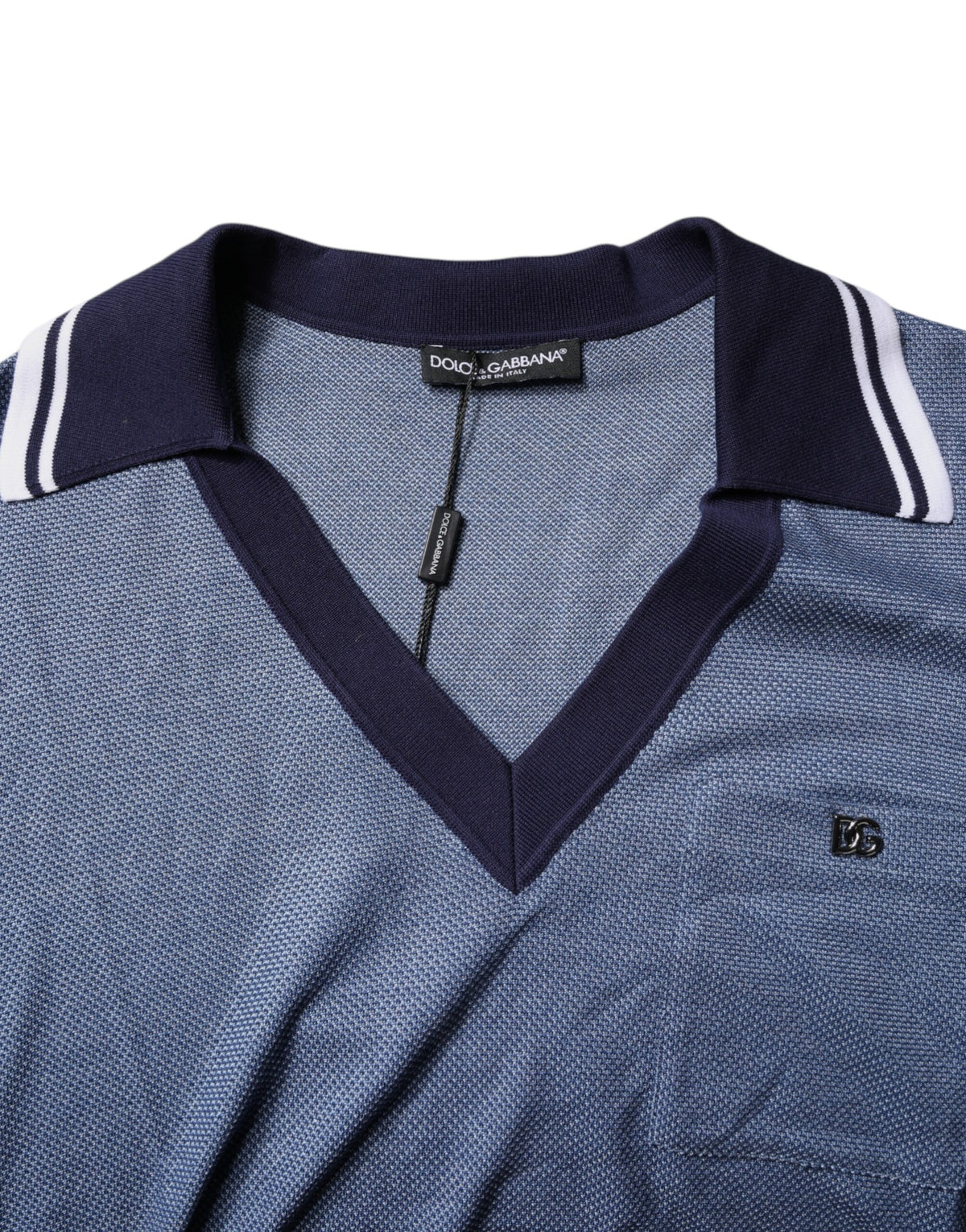 Polo en soie mélangée à col bleu et encolure en V de Dolce &amp; Gabbana