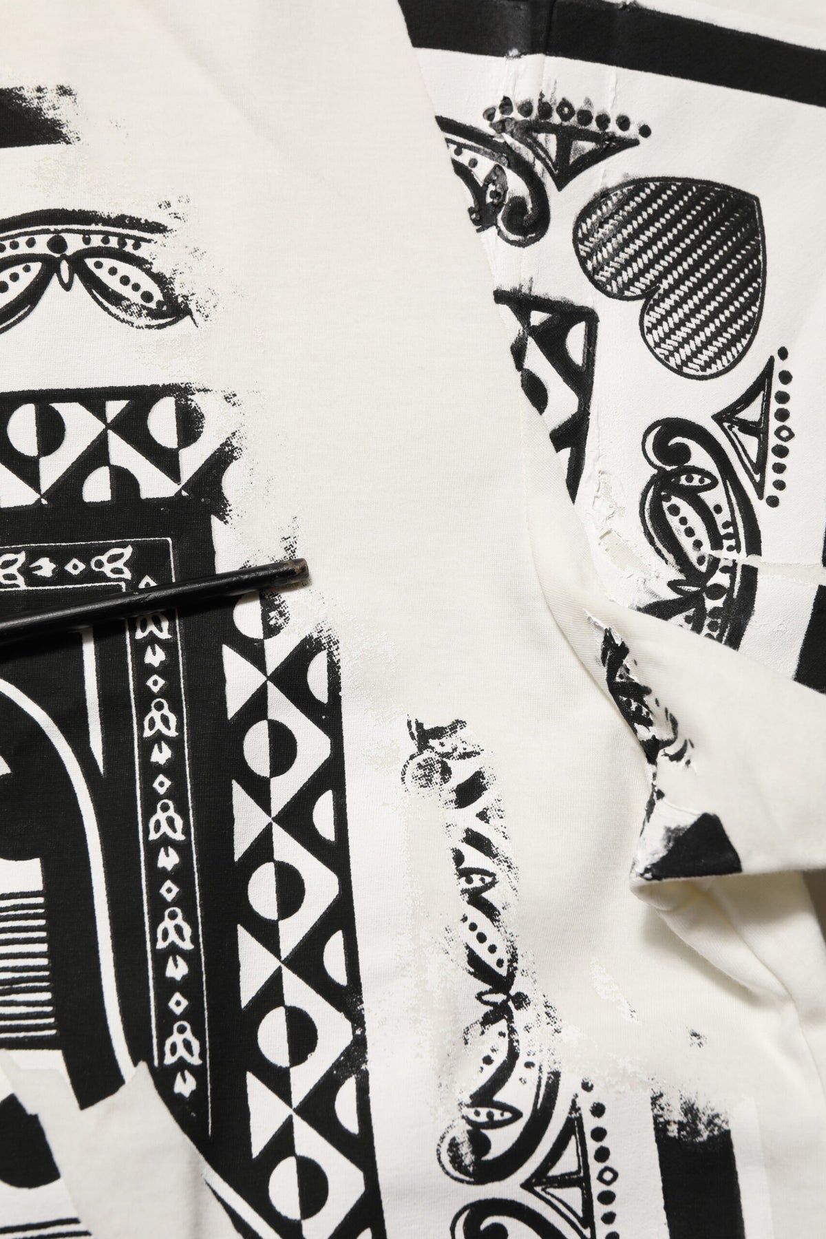 T-shirt homme en coton blanc Dolce &amp; Gabbana avec imprimé bandana et logo.