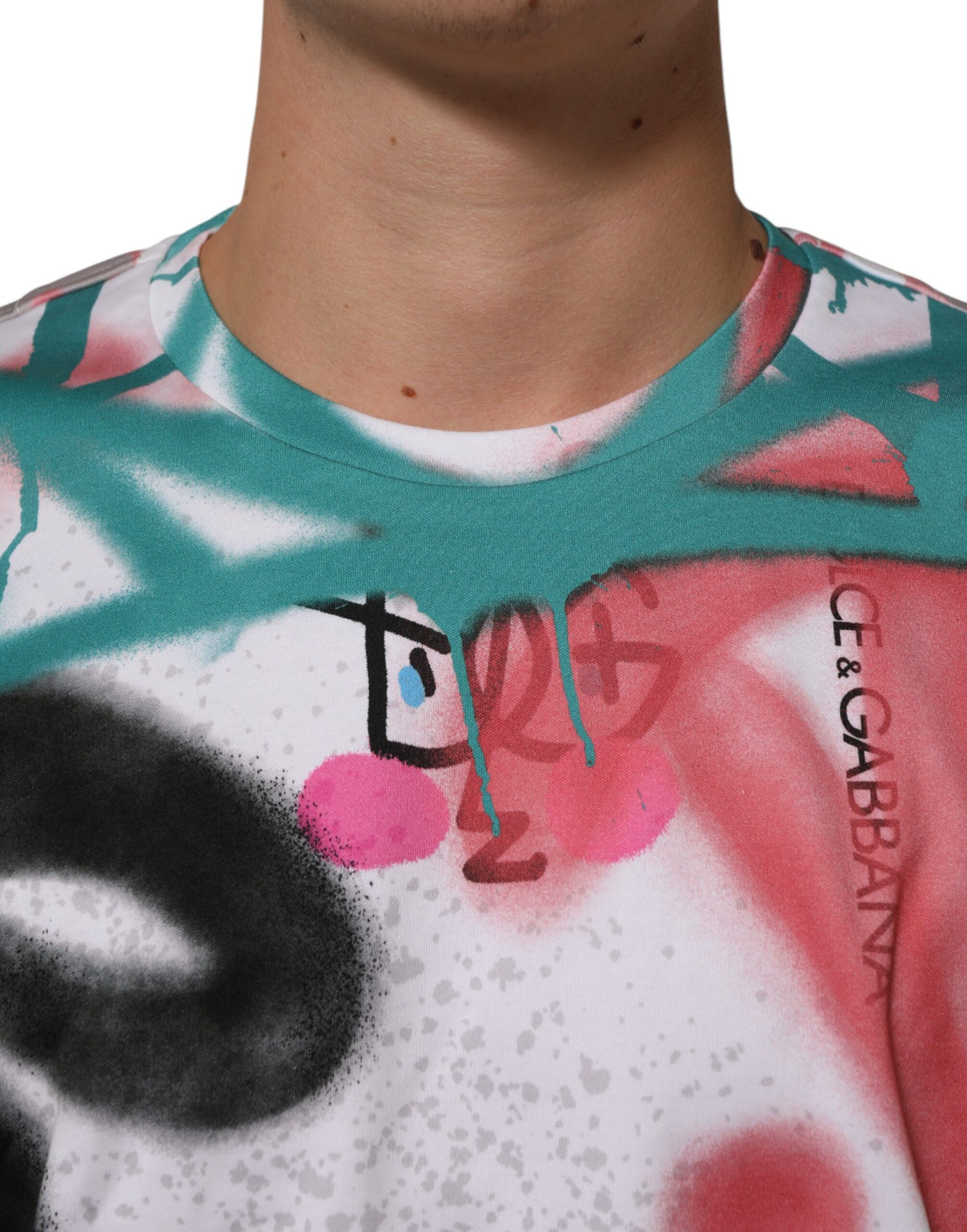 T-shirt Dolce &amp; Gabbana blanc à manches courtes et col rond, motif graffiti