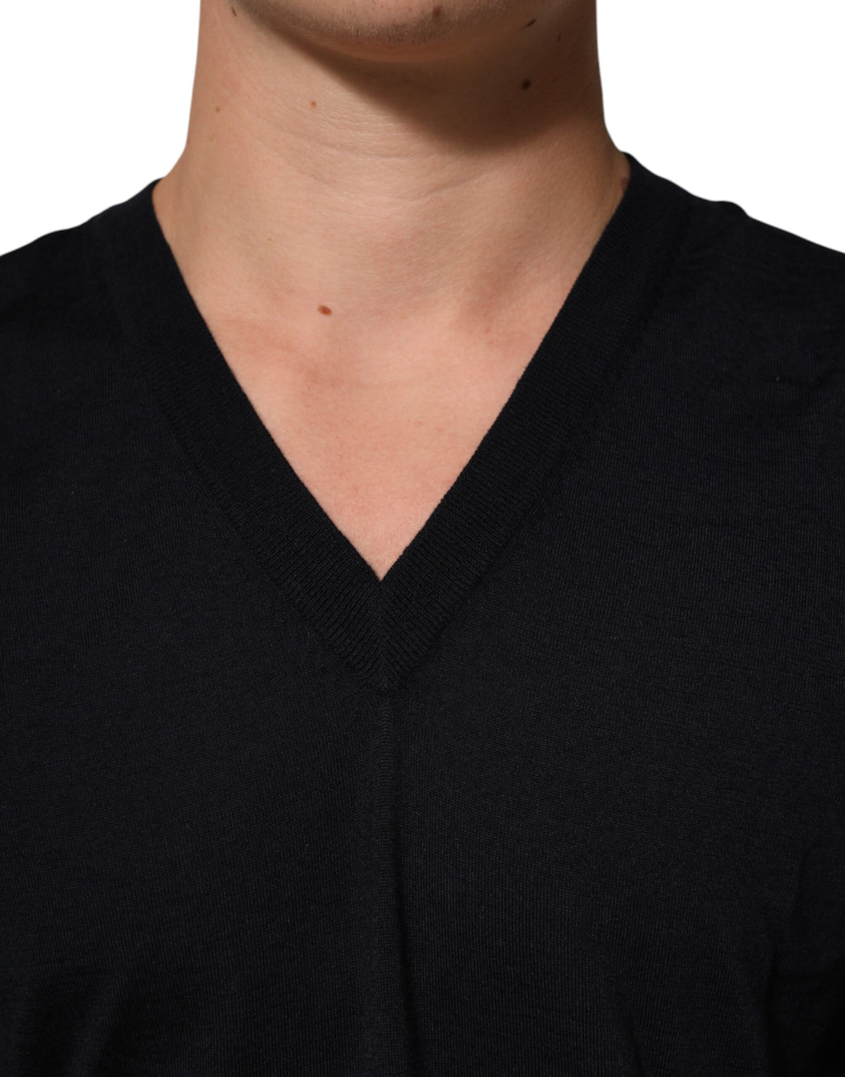 Pull Dolce &amp; Gabbana en cachemire noir à col en V