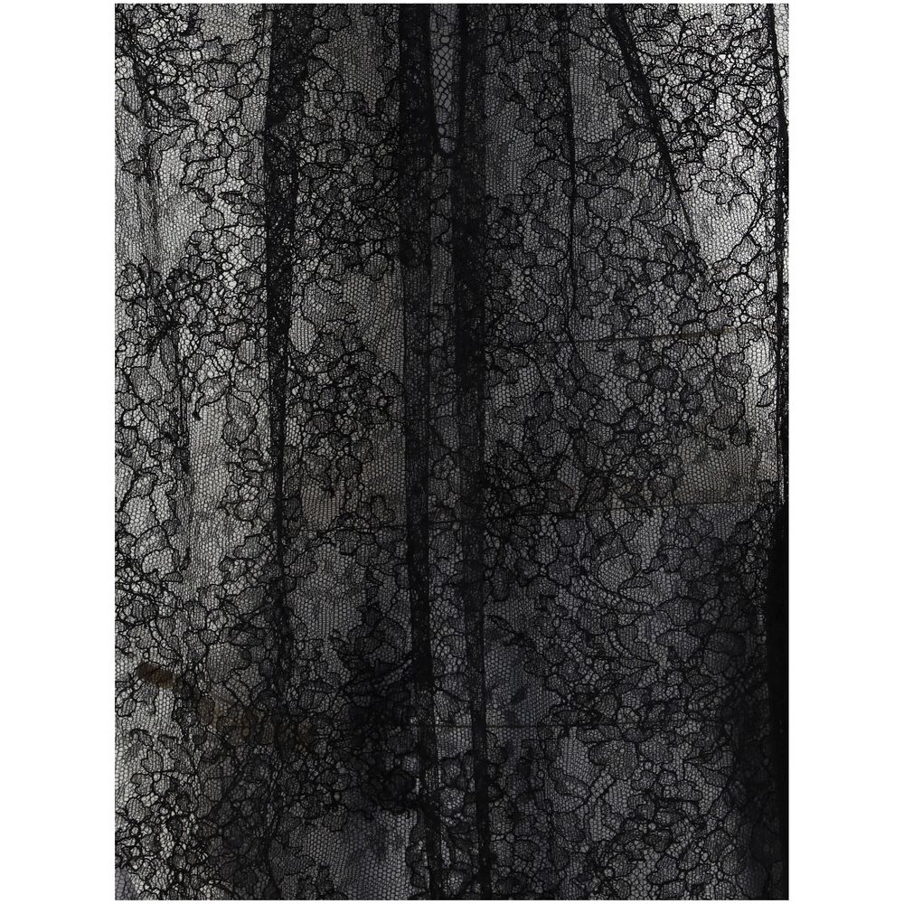 Top noir en dentelle sans manches d'Alexander McQueen