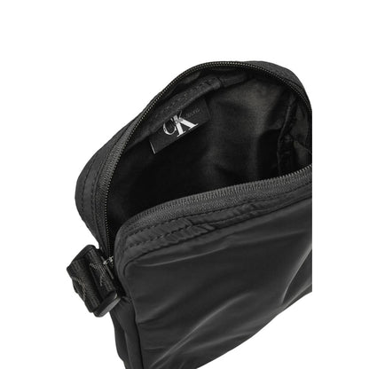 Calvin Klein Zwarte Messenger Tas Gemaakt van Gerecycled Polyester