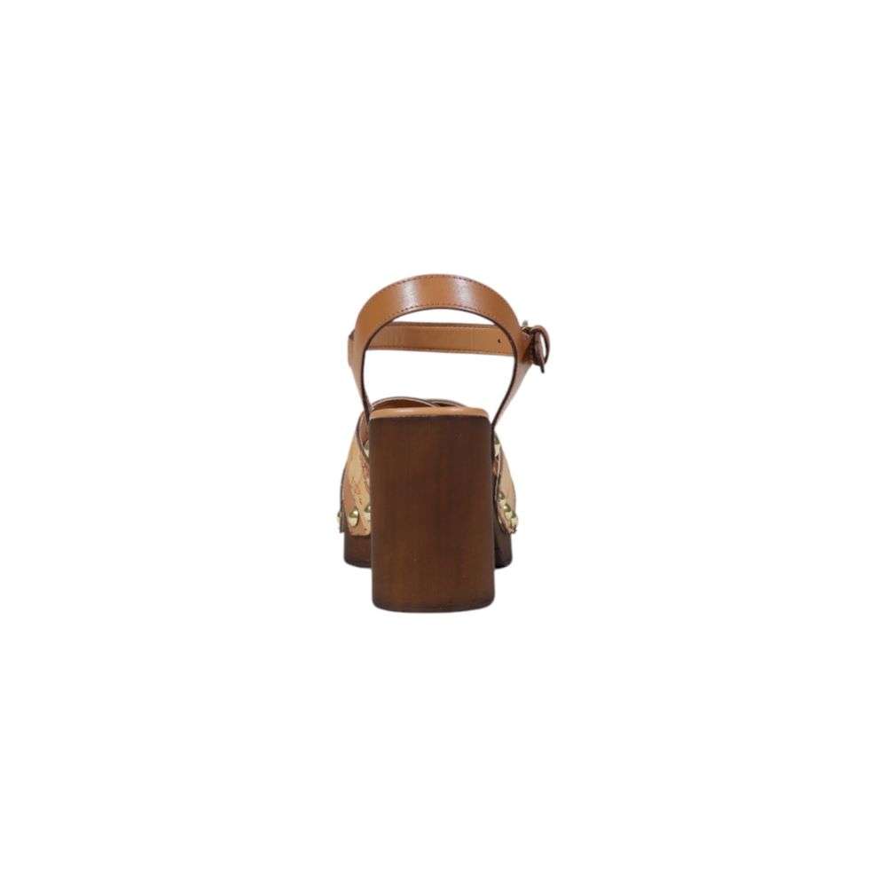 Alviero Martini Prima Classe Sandal in Beige Leder