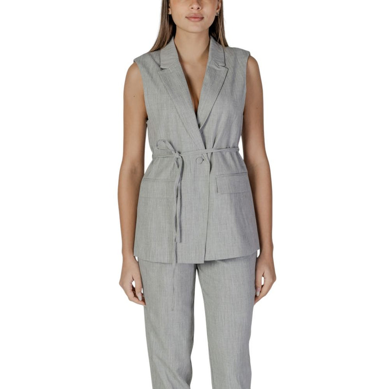 Vila Clothes Gray Recycled Polyester Waistcoat for Women