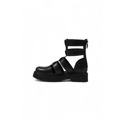 Sandale en cuir noir Cult
