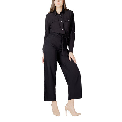 Alleen zwarte viscose blouse