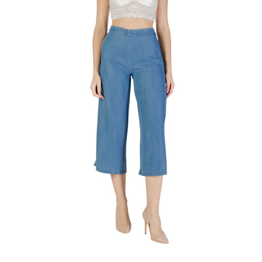 Pantalon court en Lyocell bleu uniquement