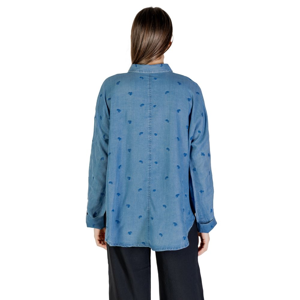 Seul le haut en Tencel bleu