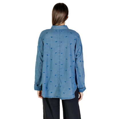 Seul le haut en Tencel bleu