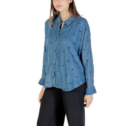 Seul le haut en Tencel bleu