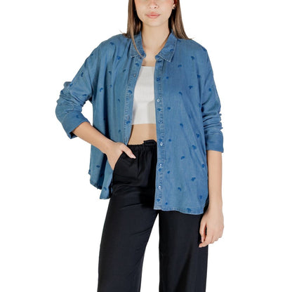 Seul le haut en Tencel bleu