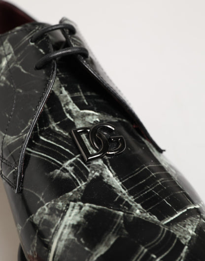Chaussures derby à lacets Dolce &amp; Gabbana, motif marbré, en forme de robe.