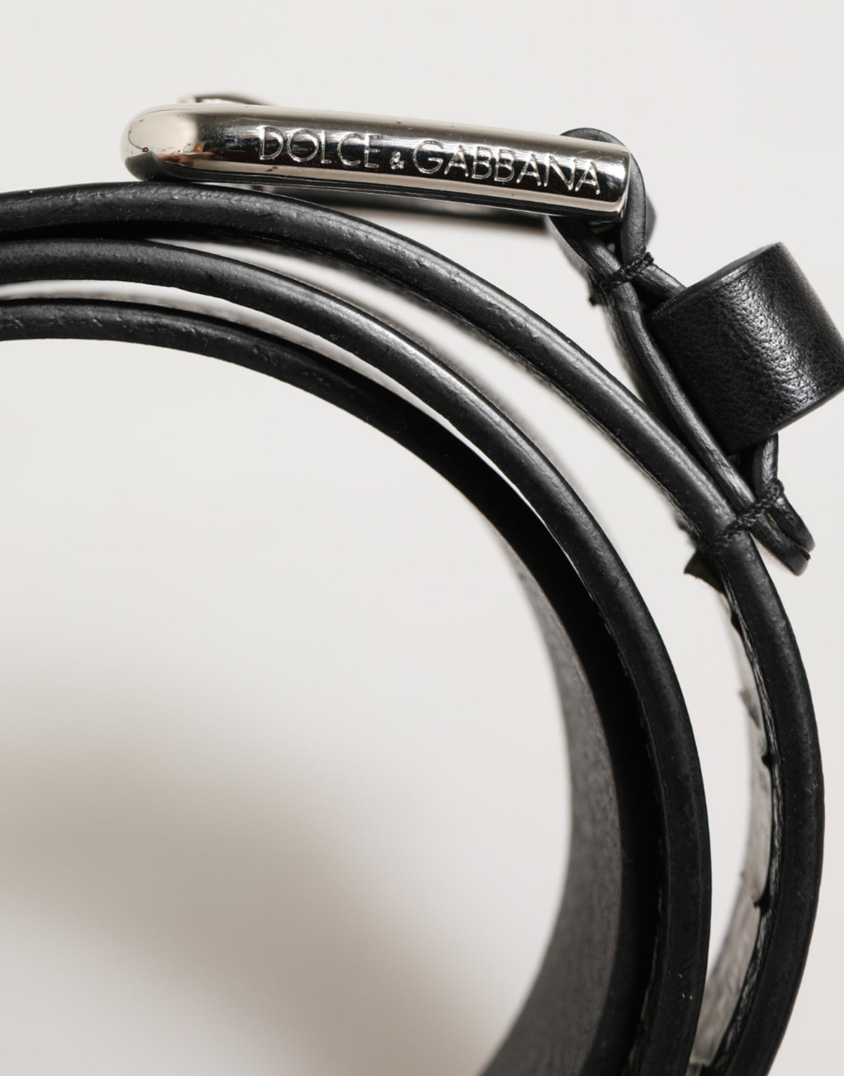 Ceinture classique en cuir noir Dolce &amp; Gabbana avec boucle en métal et logo