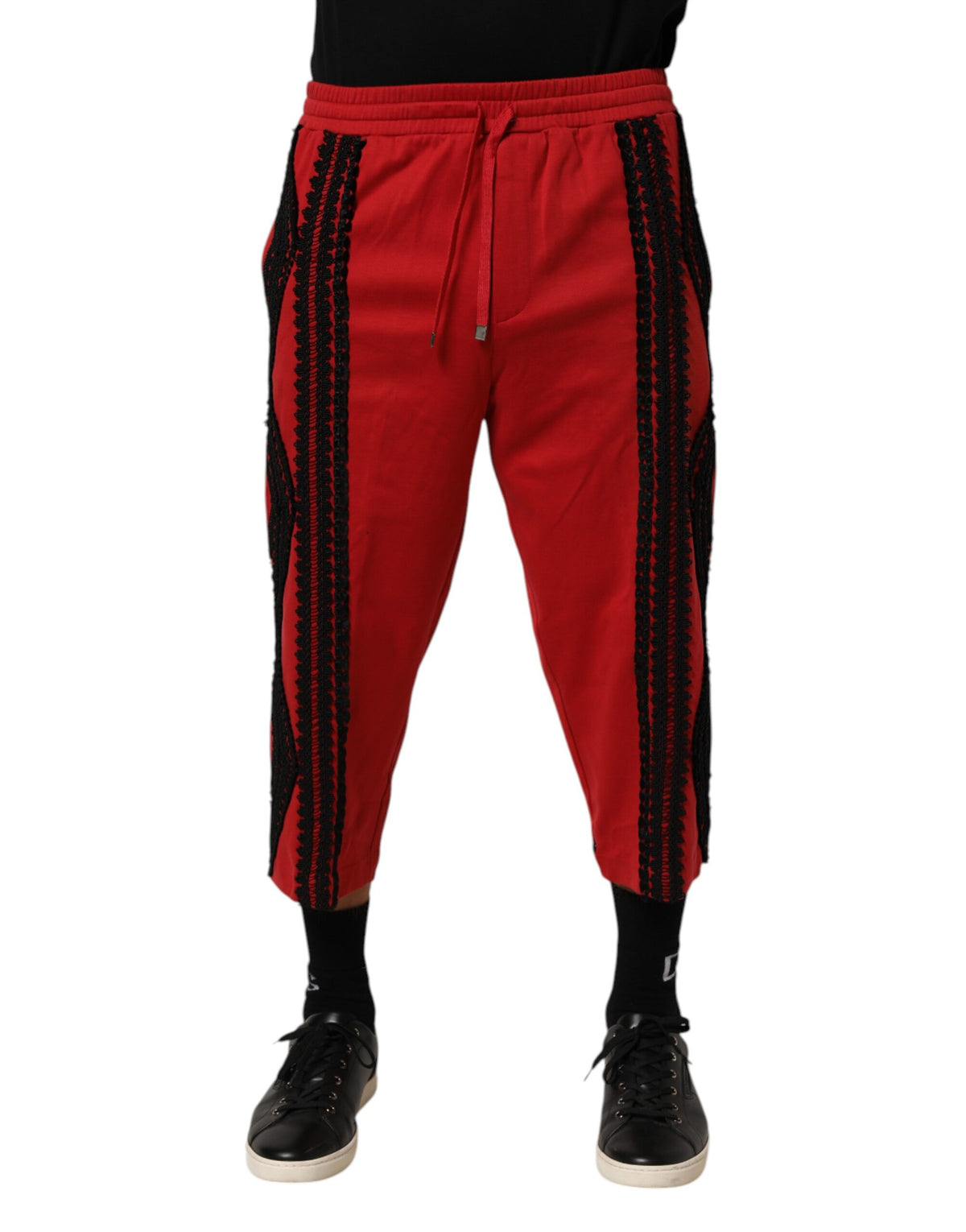 Pantalon casual court brodé rouge de Dolce &amp; Gabbana