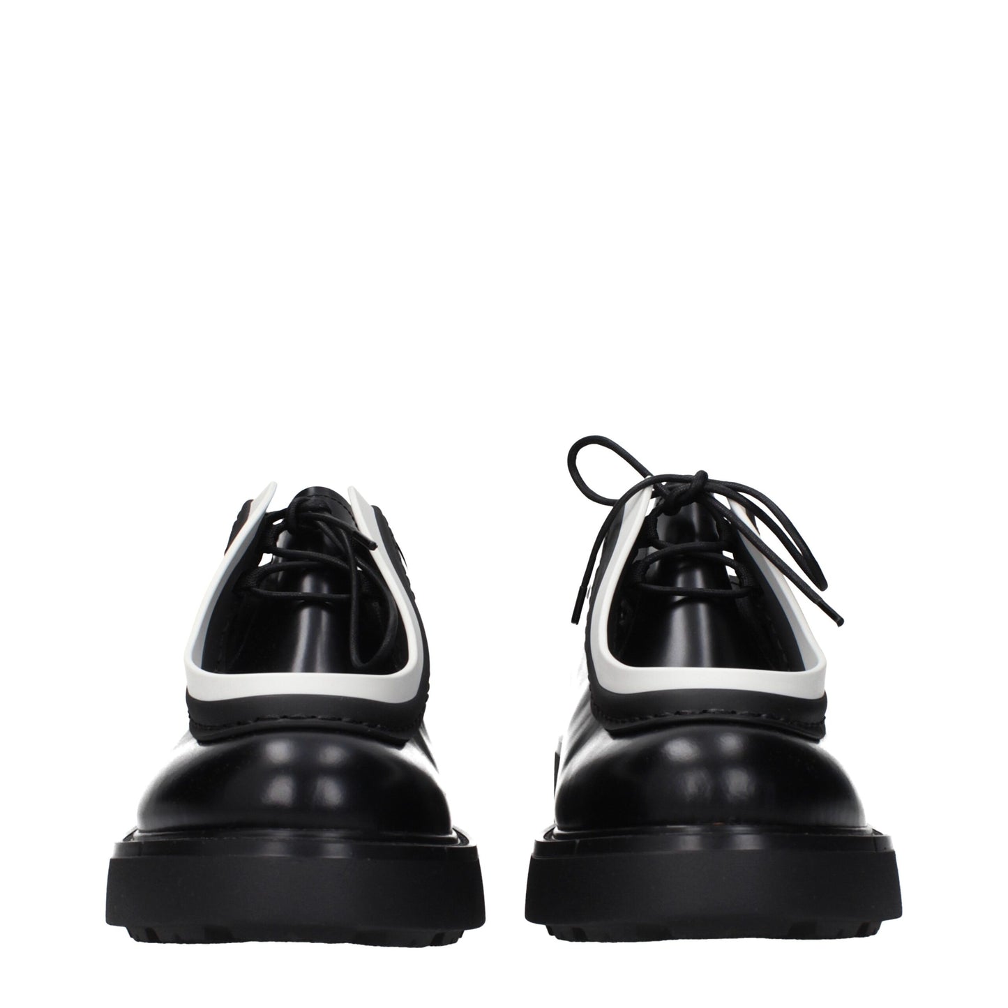 Prada, souliers Oxford et mocassins en cuir noir