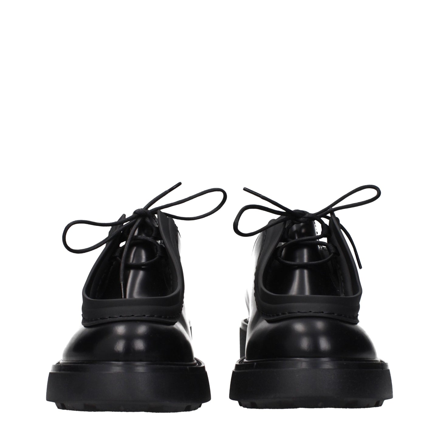 Prada, souliers Oxford et mocassins en cuir noir