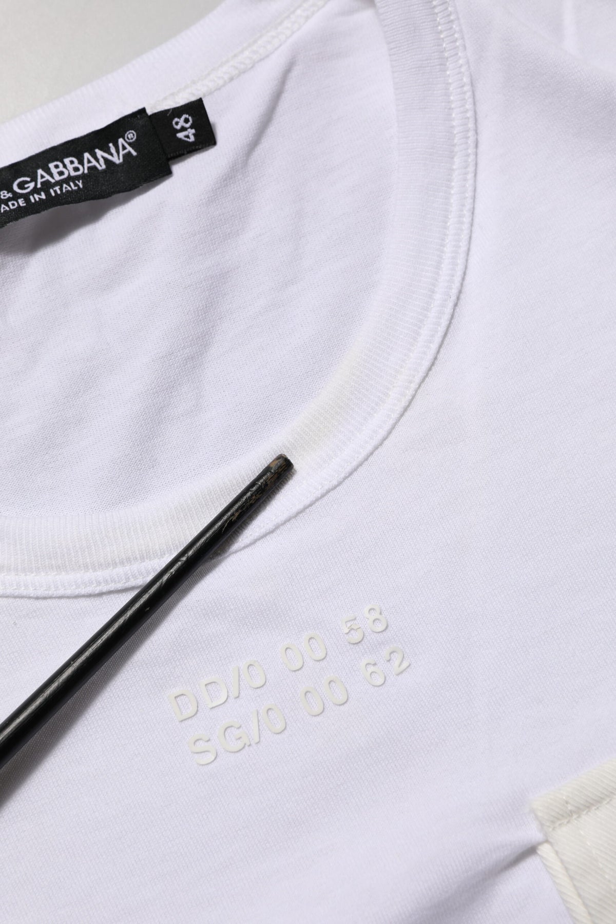 T-shirt Dolce &amp; Gabbana blanc en coton à col rond et poche pour homme