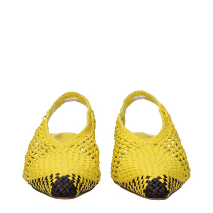 Sandales plates en cuir jaune de Jacquemus